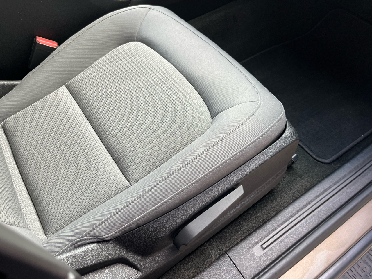 GMC Canyon 2WD Ext Cab 128.3" 2017