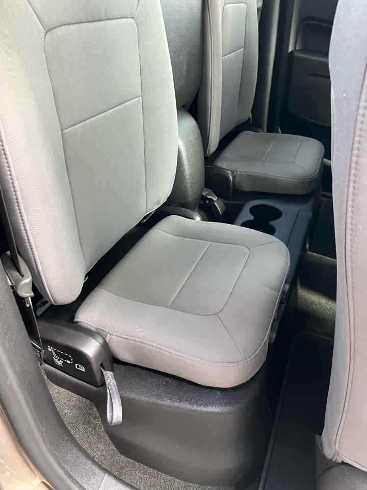 GMC Canyon 2WD Ext Cab 128.3" 2017