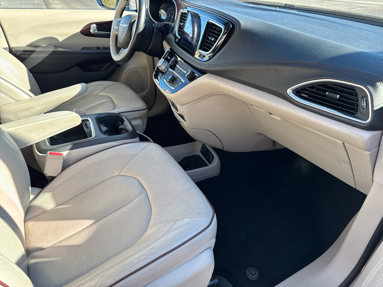 Chrysler Pacifica Limited FWD 2017