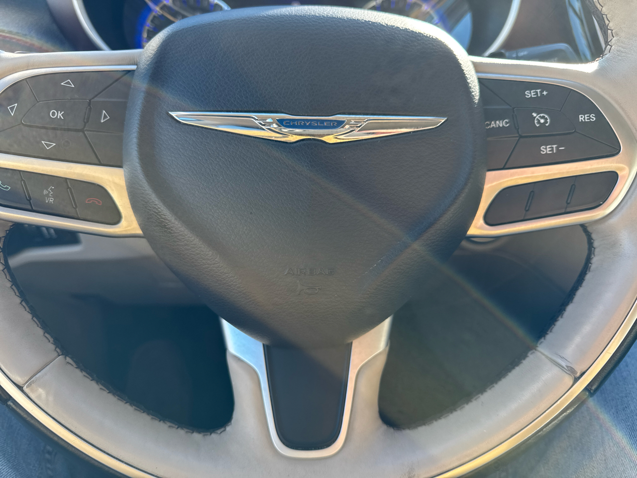 Chrysler Pacifica Limited FWD 2017