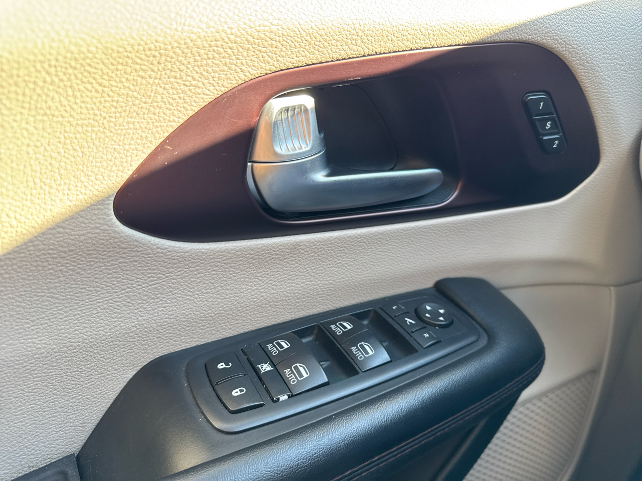 Chrysler Pacifica Limited FWD 2017