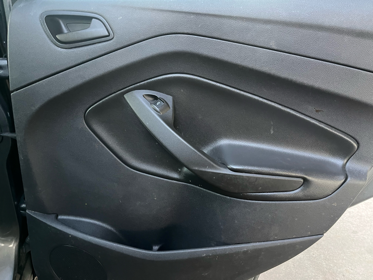 Ford Escape FWD 4dr S 2014