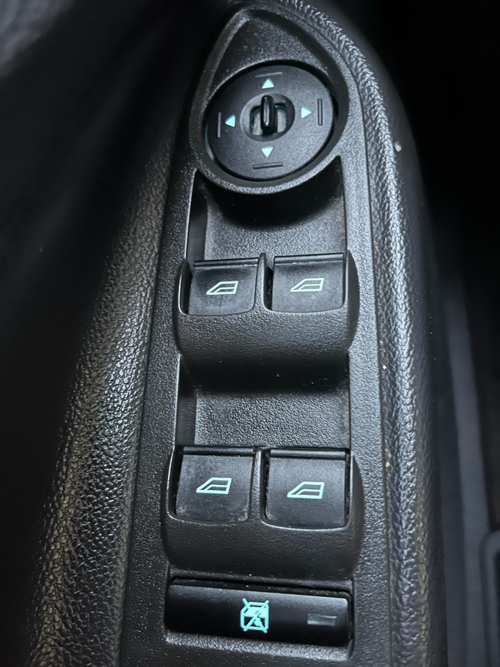 Ford Escape FWD 4dr S 2014