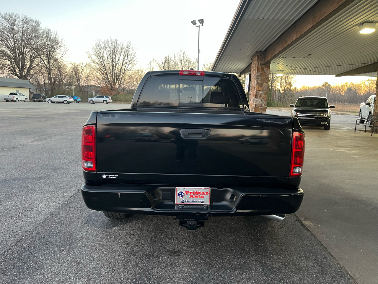 Dodge Ram 1500 4dr Quad Cab 140.5" WB SLT 2005