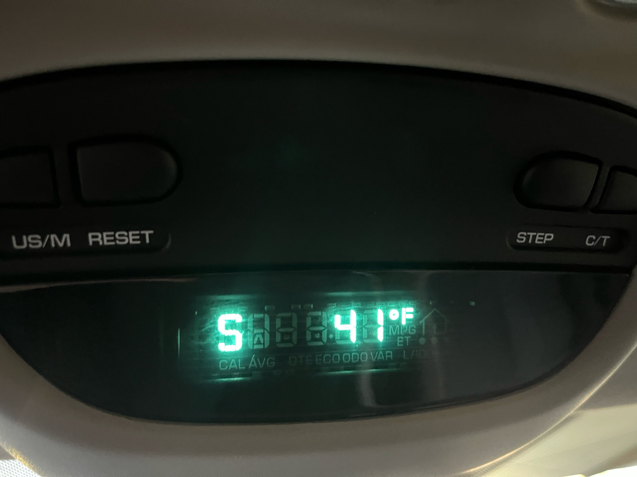 Dodge Ram 1500 4dr Quad Cab 140.5" WB SLT 2005