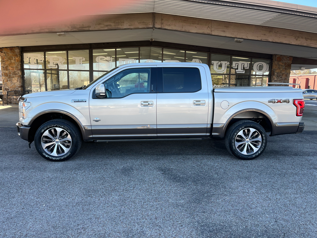 Ford F-150 SuperCrew 150" King Ranch 4WD 2017