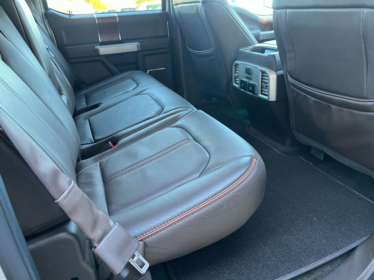 Ford F-150 SuperCrew 150" King Ranch 4WD 2017