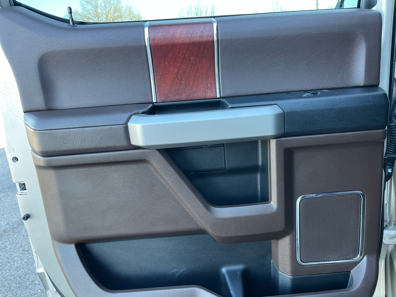 Ford F-150 SuperCrew 150" King Ranch 4WD 2017