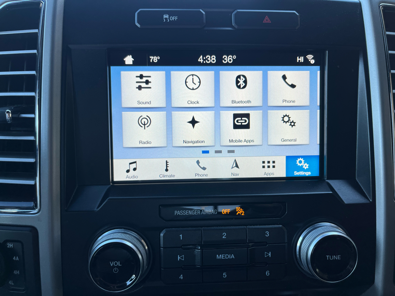 Ford F-150 SuperCrew 150" King Ranch 4WD 2017