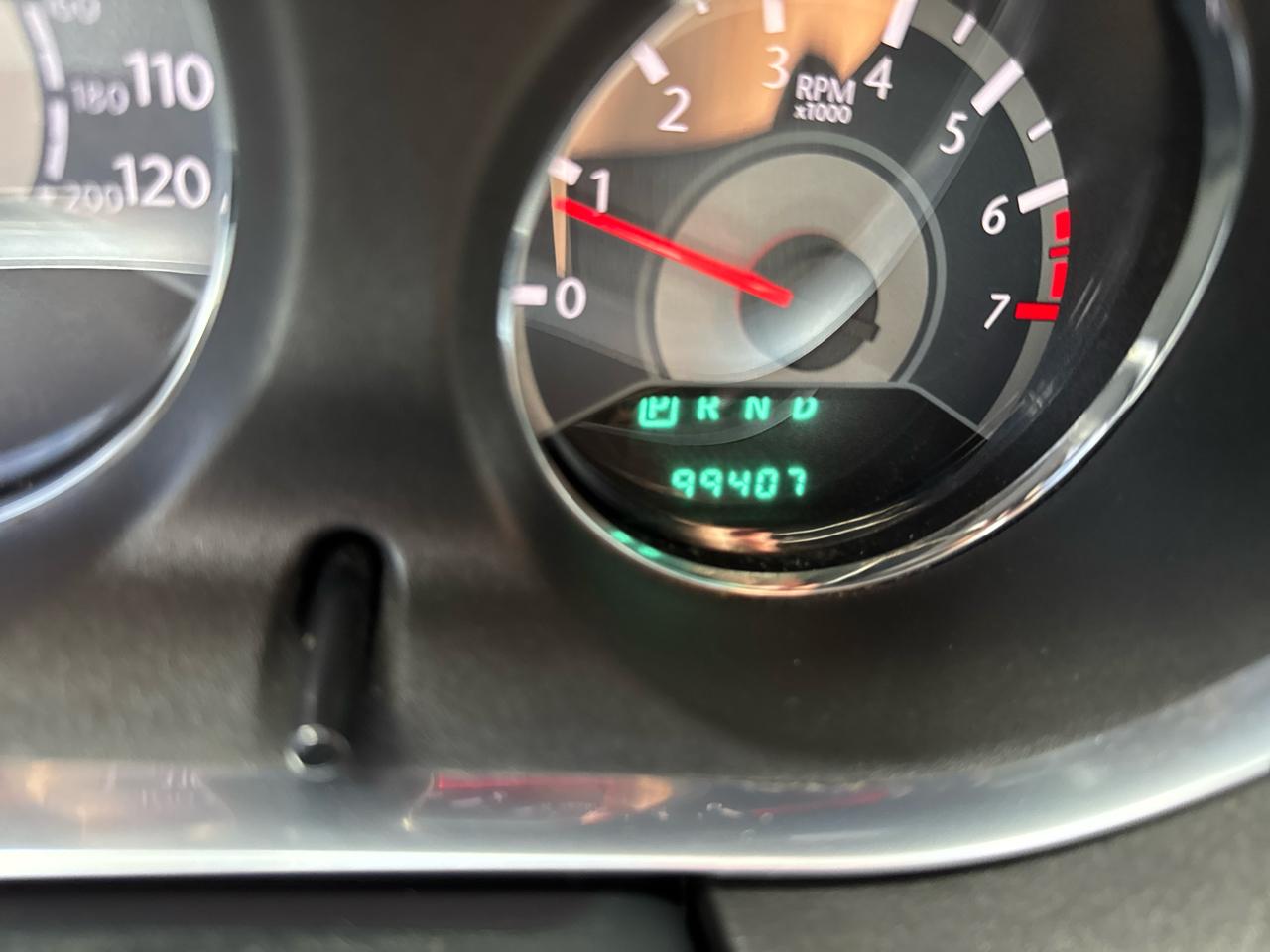 Chrysler 200 4dr Sdn Touring 2012