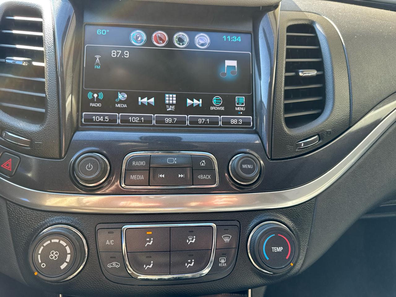 Chevrolet Impala 4dr Sdn LS w/1FL 2019