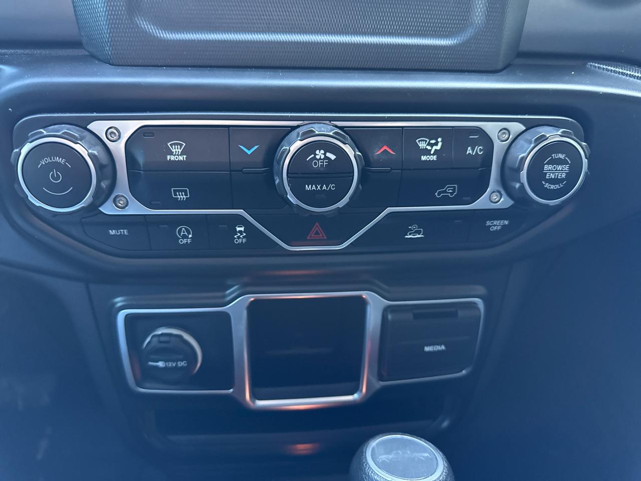 Jeep Gladiator Willys Sport 4x4 2022