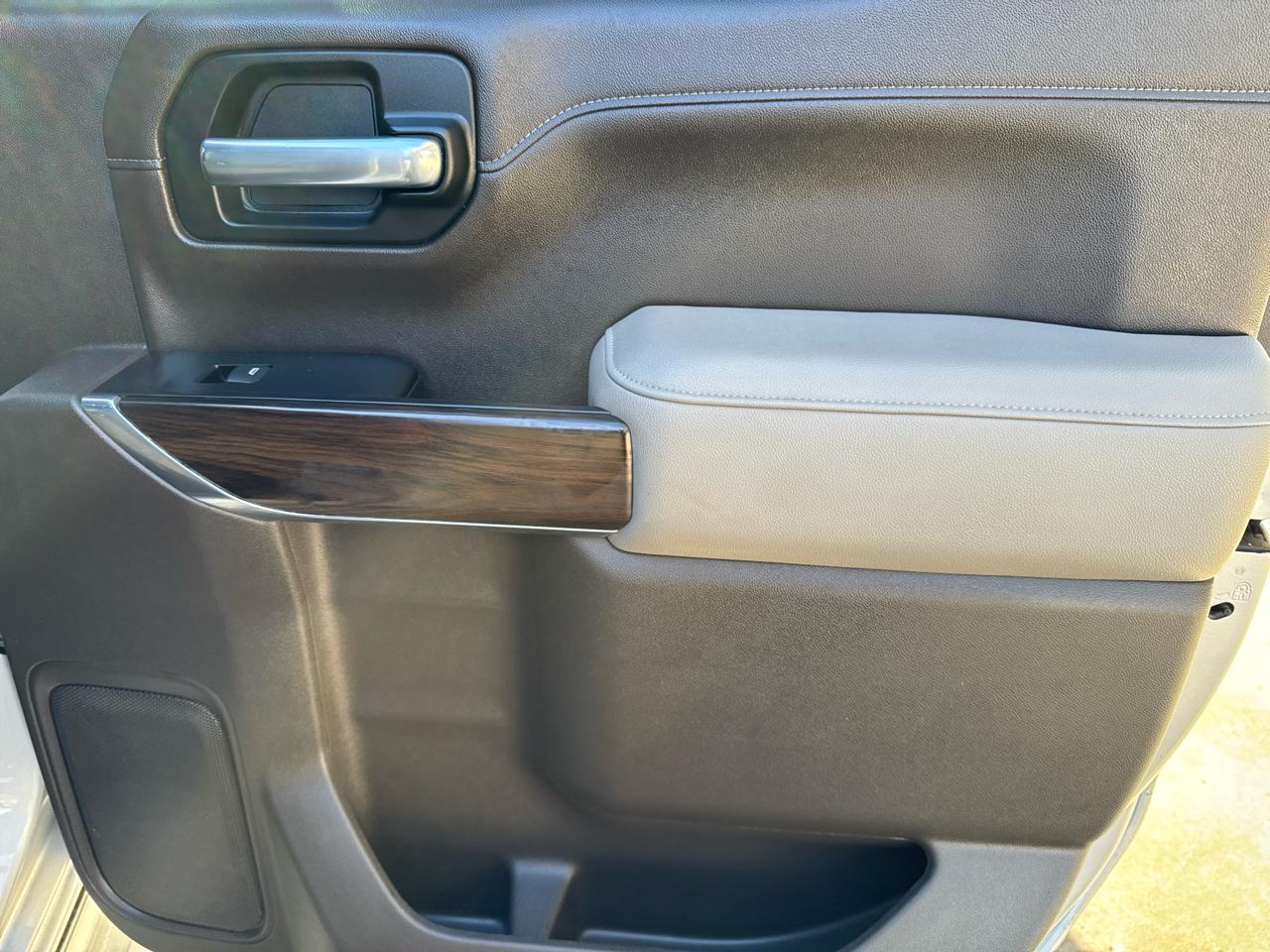 GMC Sierra 1500 SLT Crew Cab Short Bed 4WD 2021