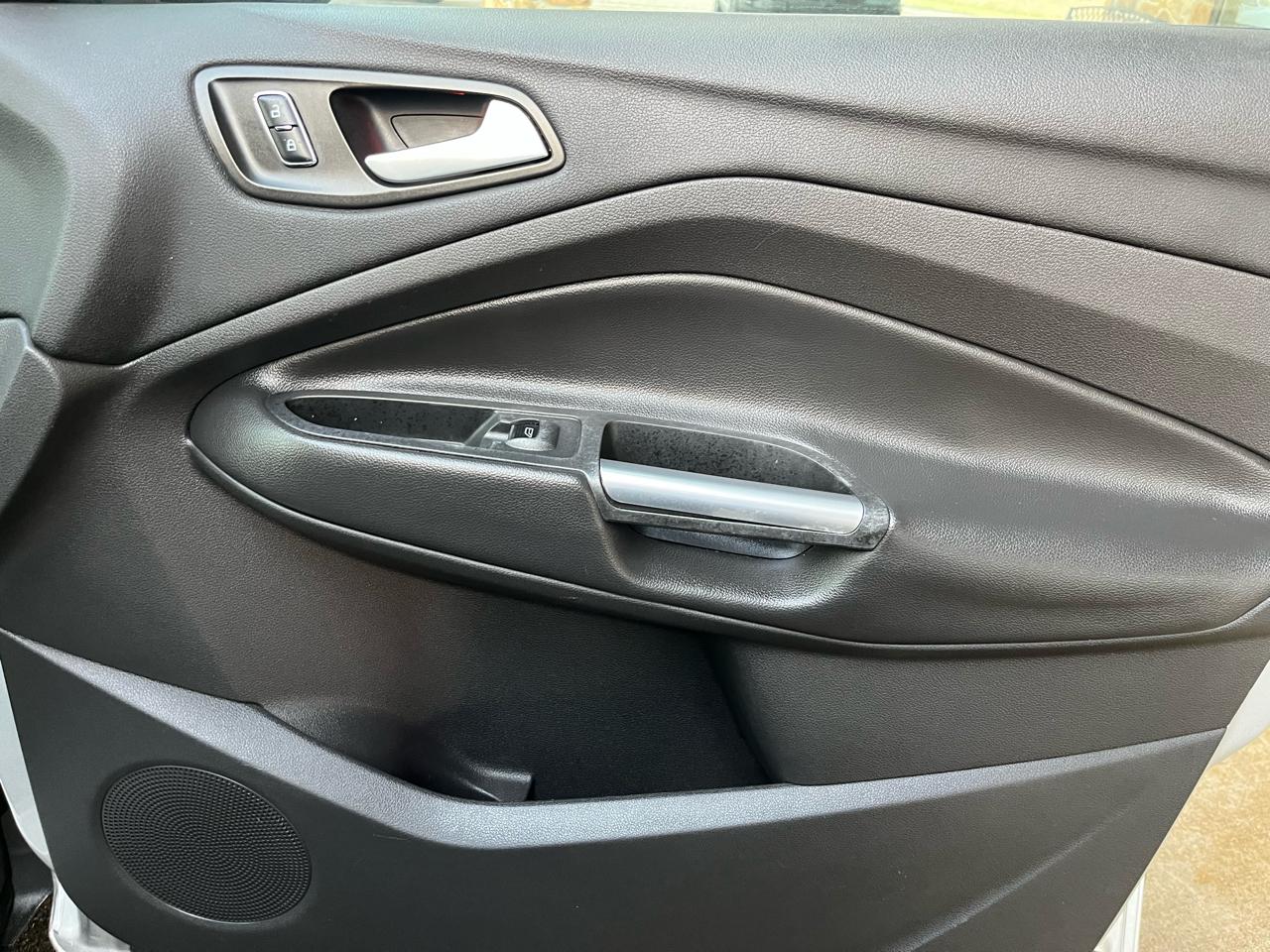 Ford Escape FWD 4dr Titanium 2015