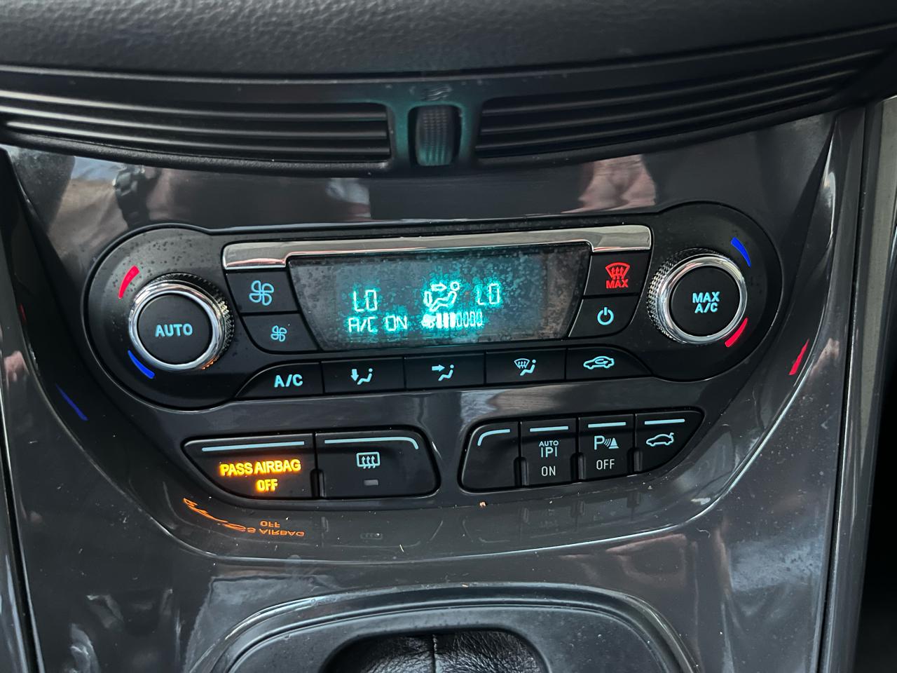 Ford Escape FWD 4dr Titanium 2015