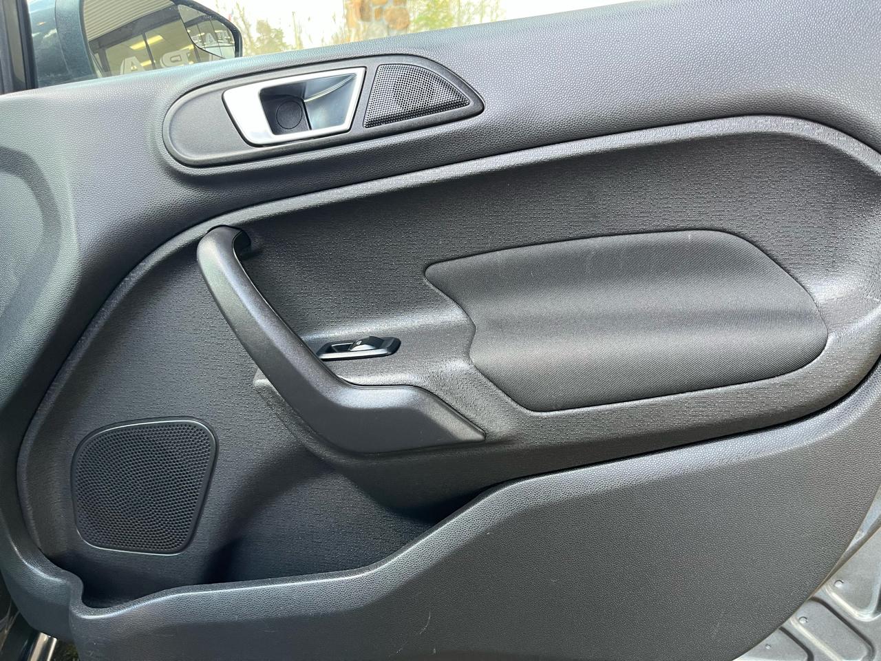 Ford Fiesta 5dr HB SE 2016