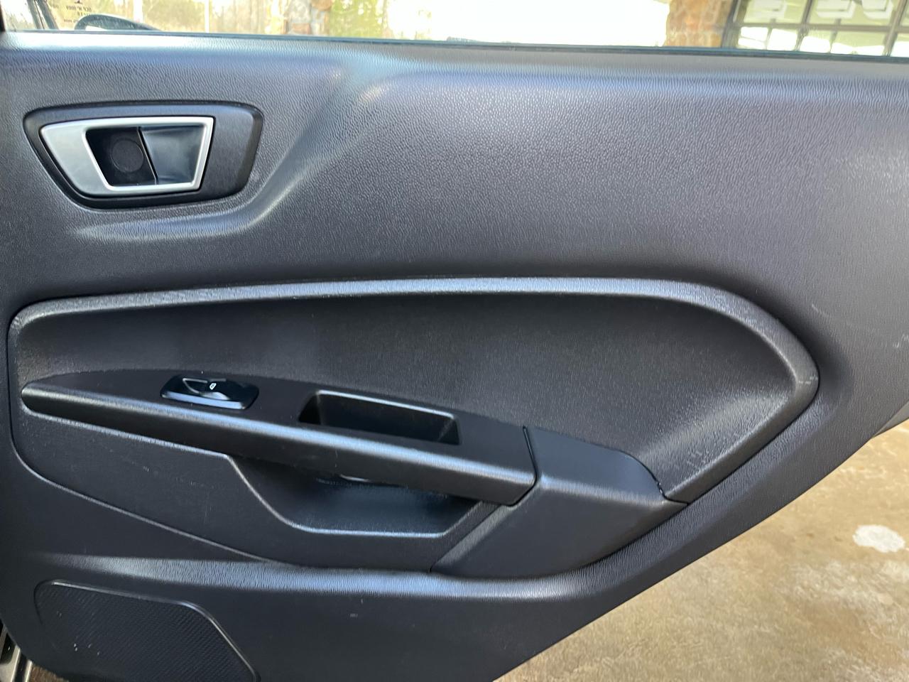 Ford Fiesta 5dr HB SE 2016