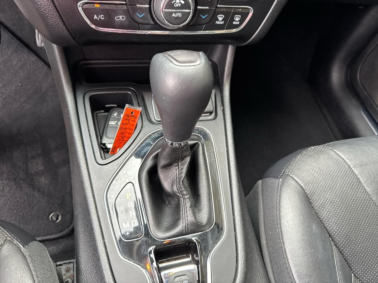 Jeep Cherokee Limited FWD 2019