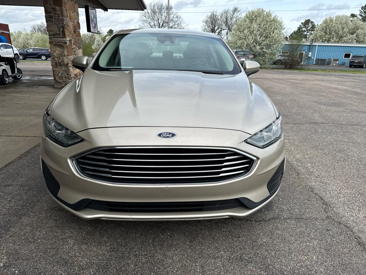 Ford Fusion SE FWD 2019