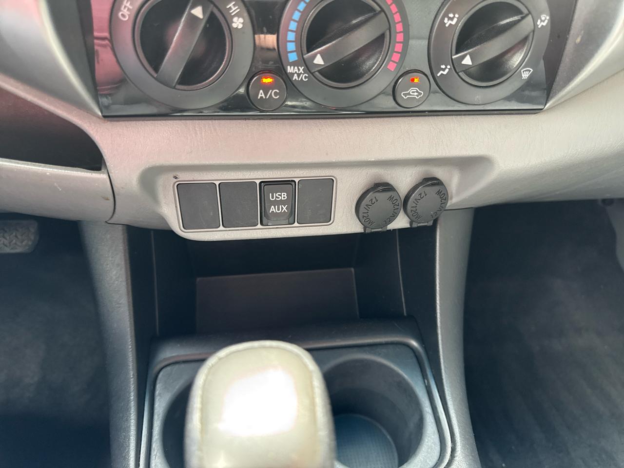 Toyota Tacoma 2WD Double Cab V6 AT PreRunner (Natl) 2012