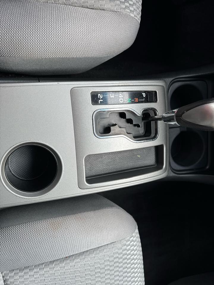 Toyota Tacoma 2WD Double Cab V6 AT PreRunner (Natl) 2012