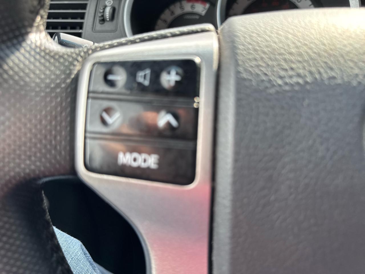 Toyota Tacoma 2WD Double Cab V6 AT PreRunner (Natl) 2012