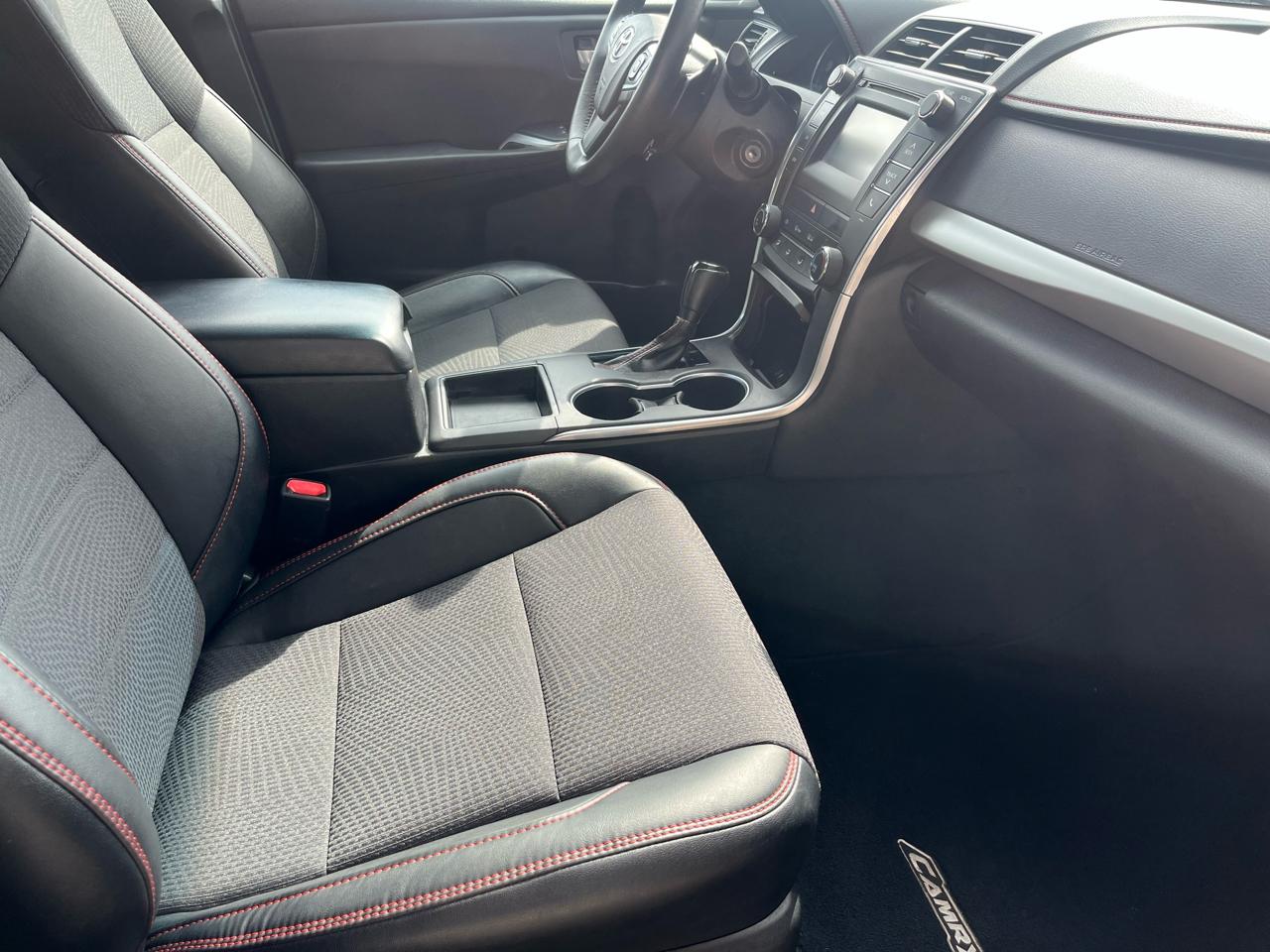 Toyota Camry SE 4D Sedan 2017