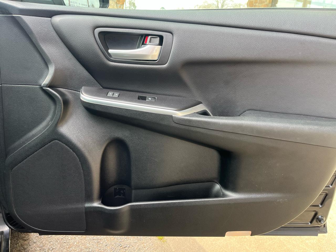 Toyota Camry SE 4D Sedan 2017