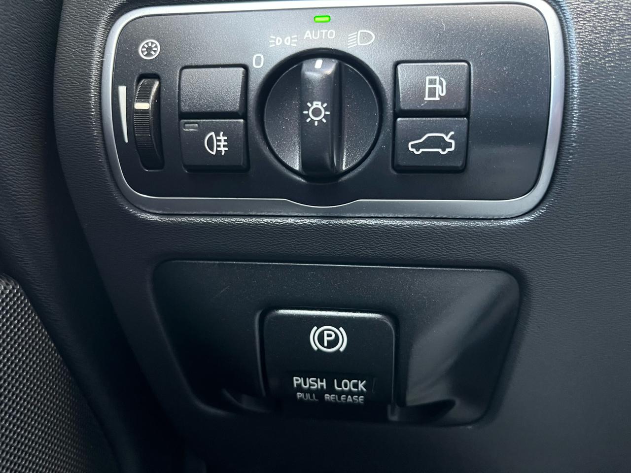 Volvo S80 4dr Sdn T6 Platinum AWD 2015