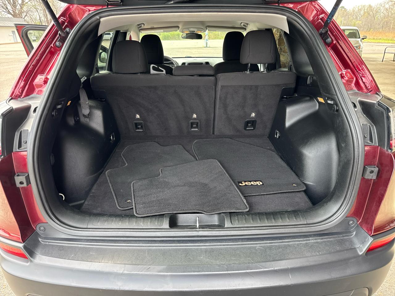 Jeep Cherokee Latitude FWD 2019