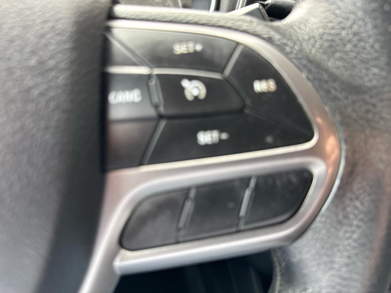 Jeep Cherokee Latitude FWD 2019