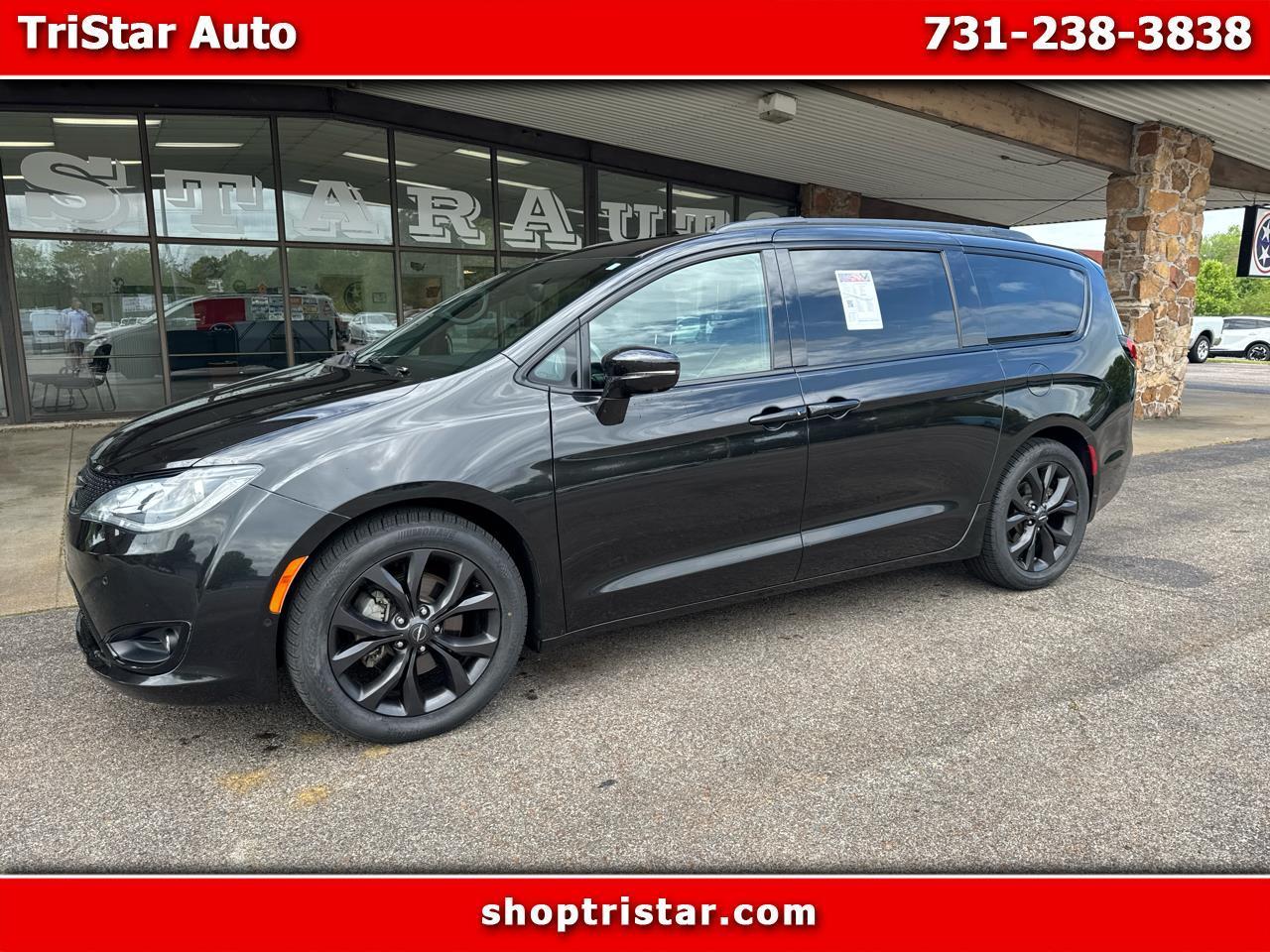 2019 Chrysler Pacifica Limited FWD