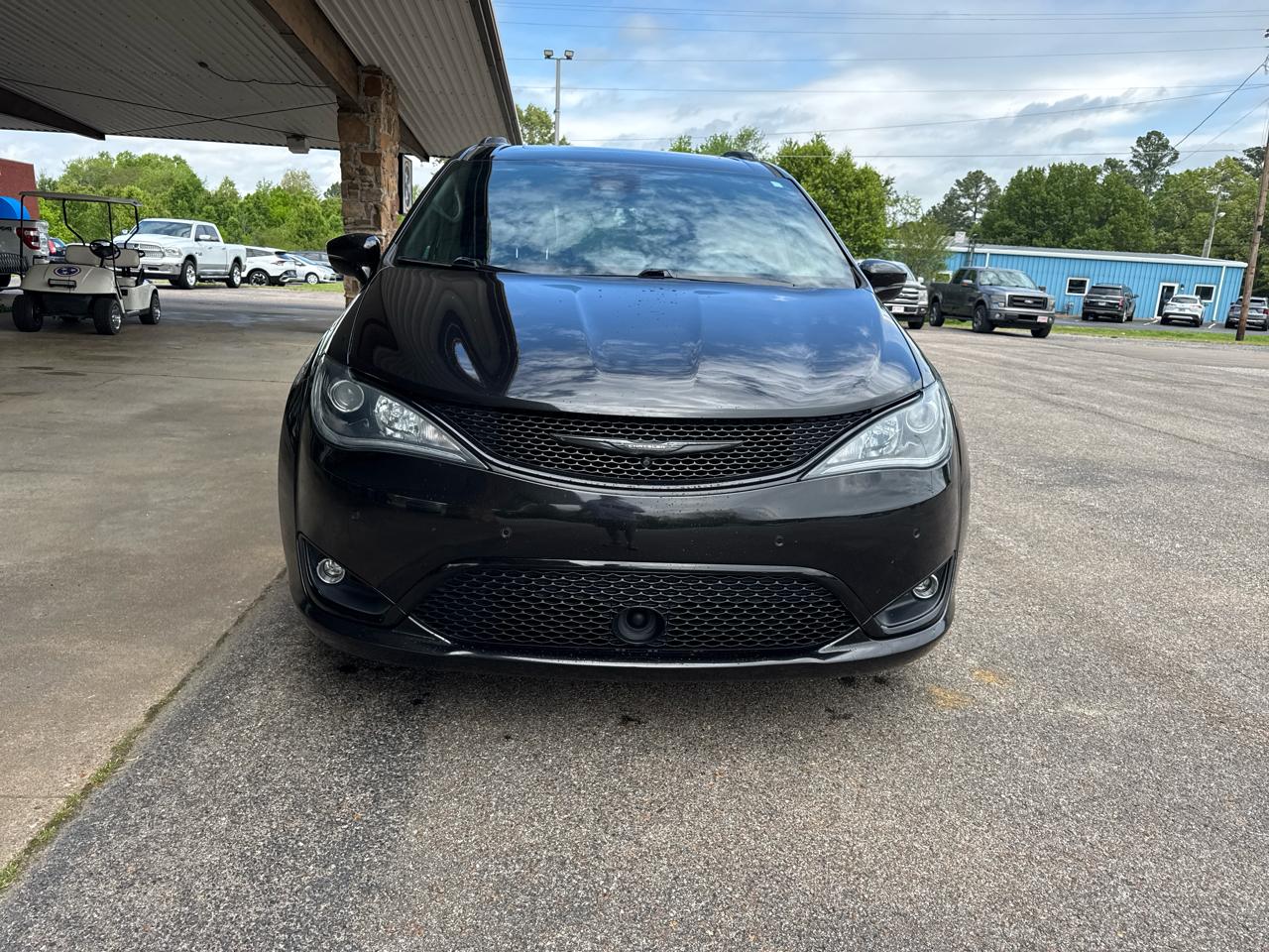 Chrysler Pacifica Limited FWD 2019