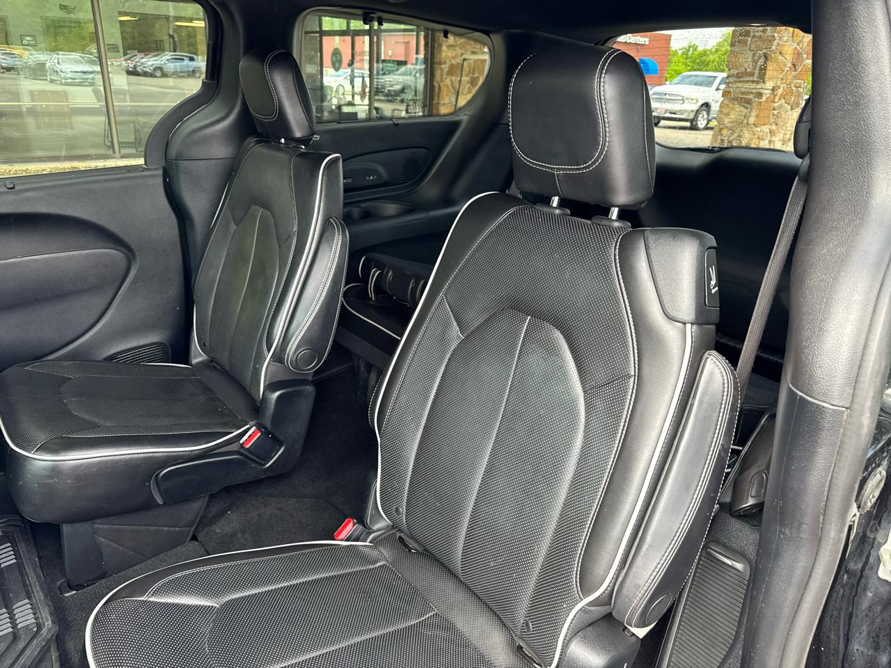 Chrysler Pacifica Limited FWD 2019