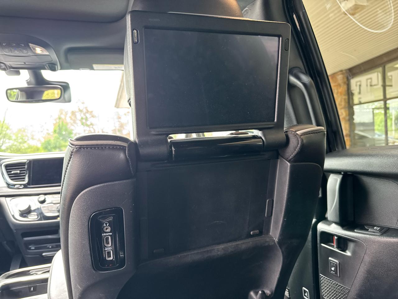 Chrysler Pacifica Limited FWD 2019