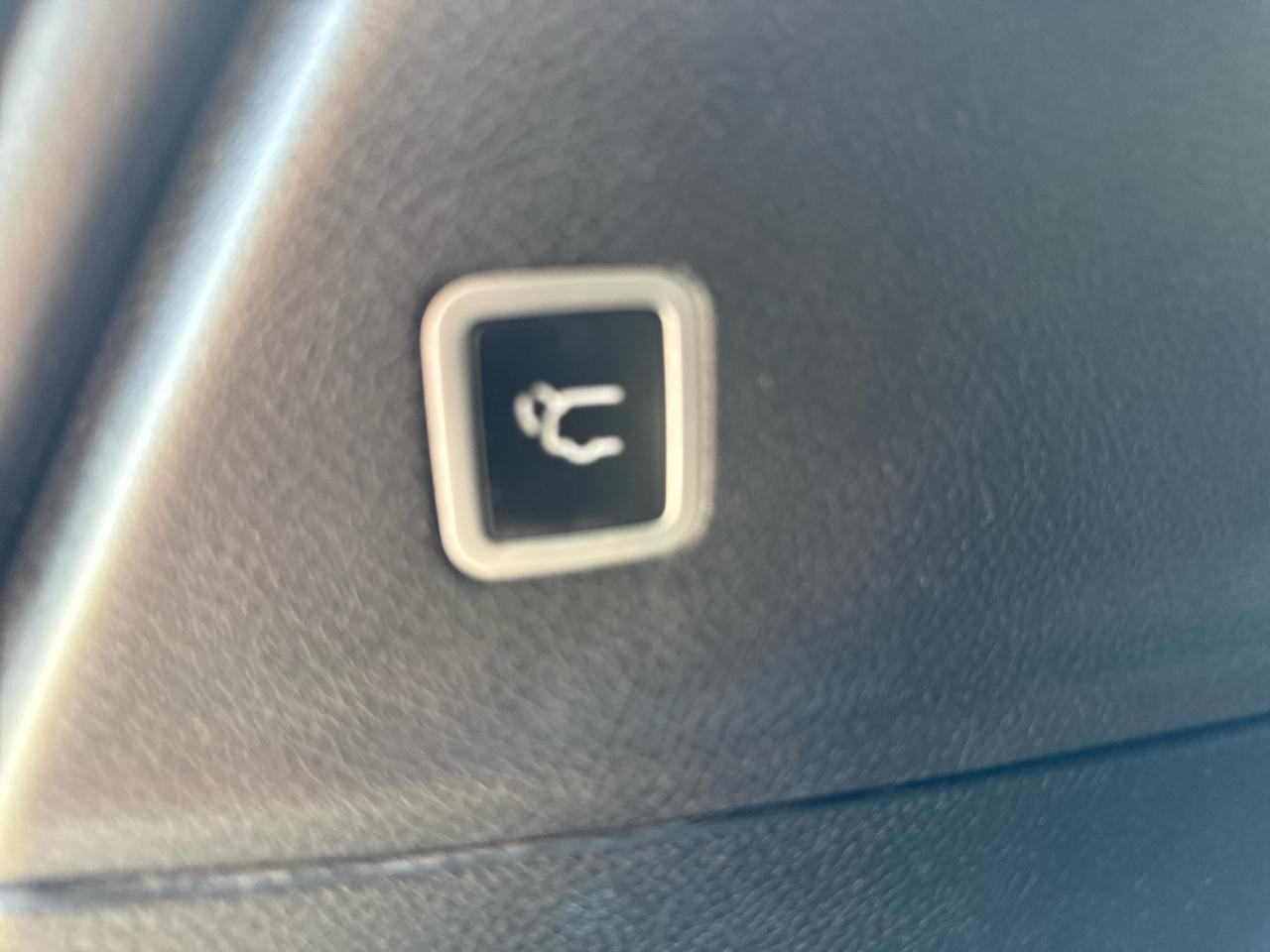 Chrysler Pacifica Limited FWD 2019