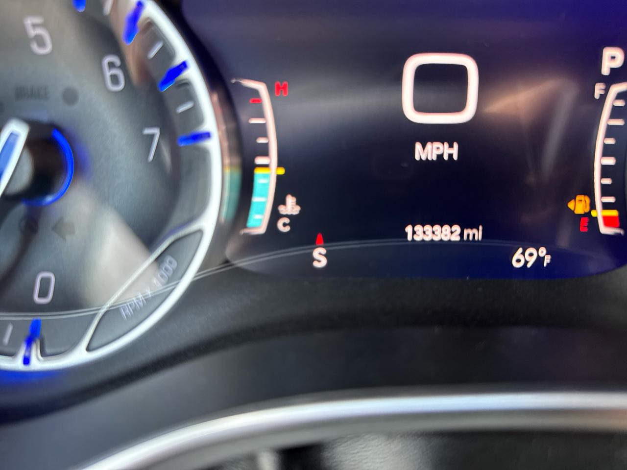 Chrysler Pacifica Limited FWD 2019