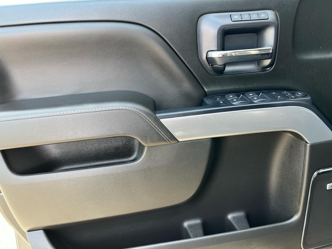 Chevrolet Silverado 1500 LTZ Crew Cab 4WD SWB 2018