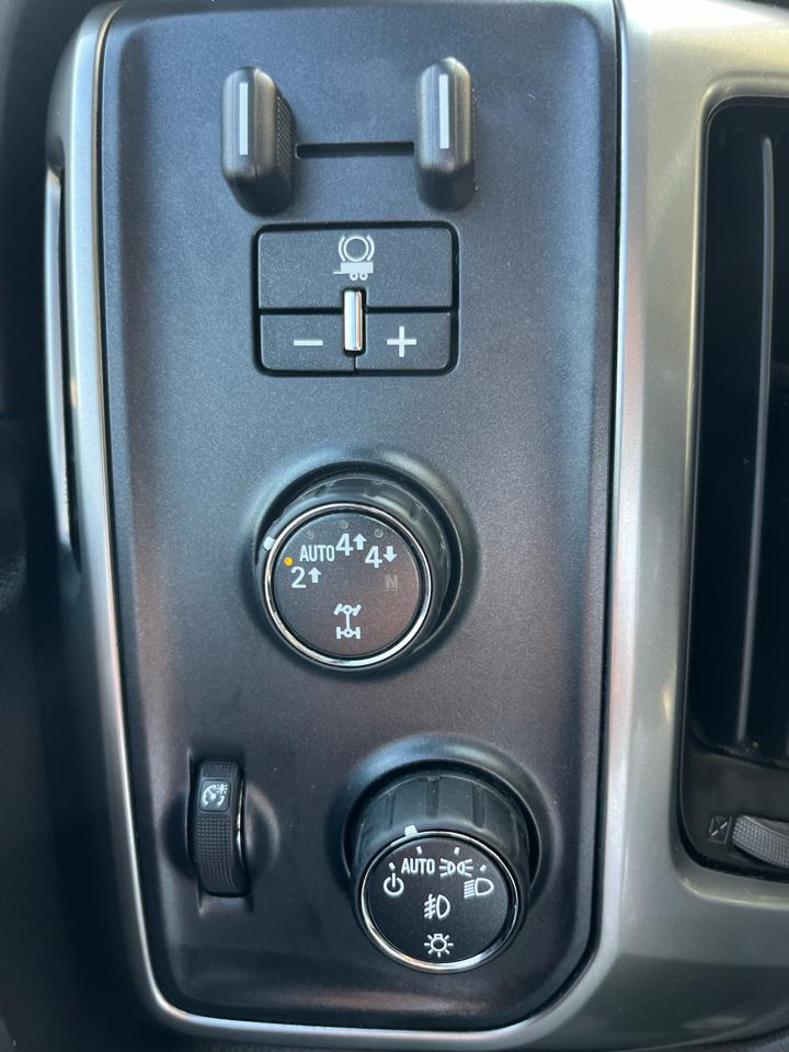 Chevrolet Silverado 1500 LTZ Crew Cab 4WD SWB 2018