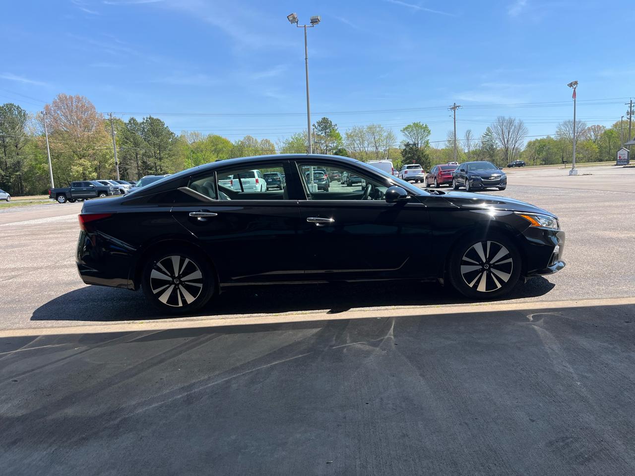 Nissan Altima 2.5 SV Sedan 2019