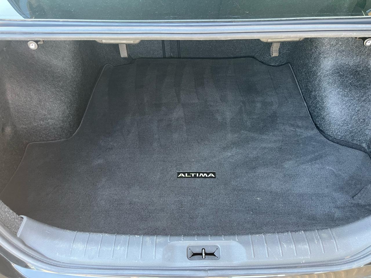 Nissan Altima 2.5 SV Sedan 2019