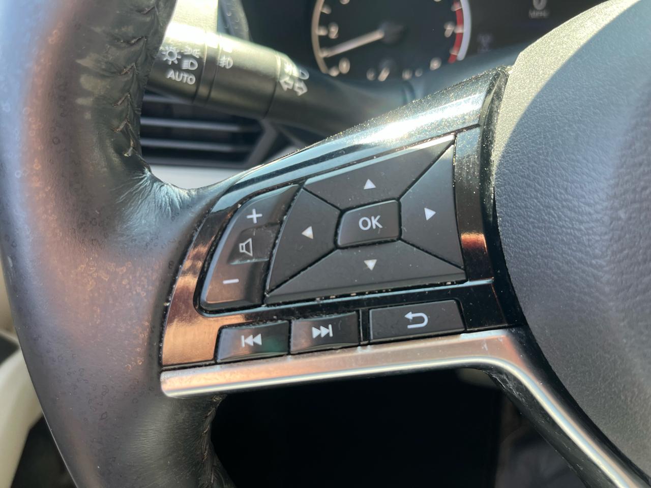 Nissan Altima 2.5 SV Sedan 2019