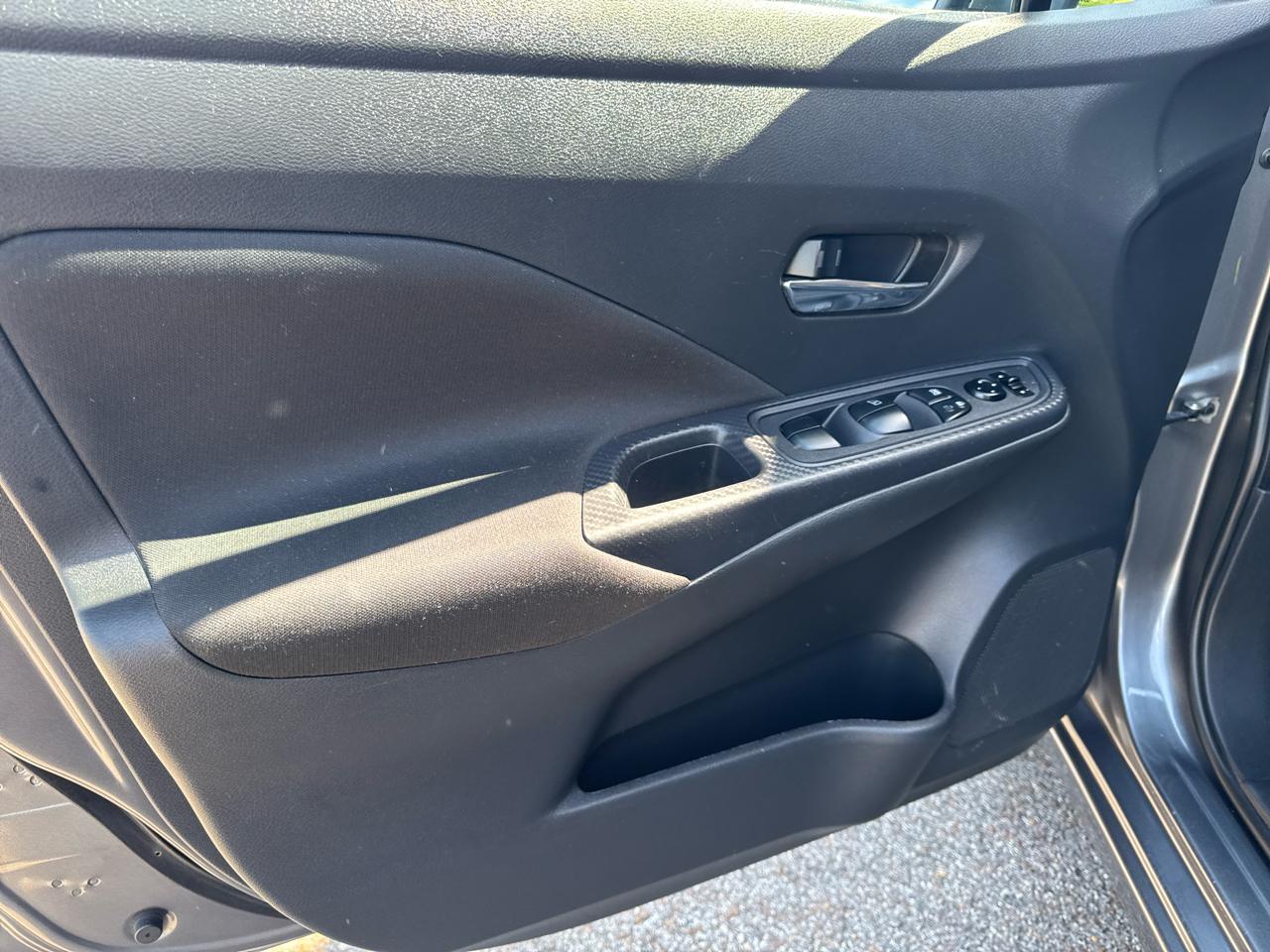 Nissan Versa SV CVT 2021