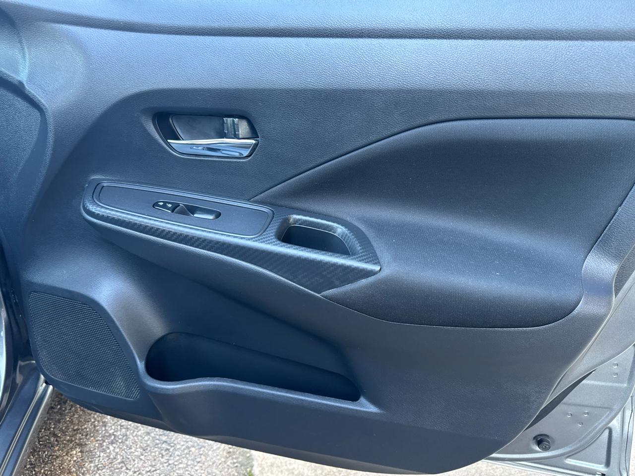 Nissan Versa SV CVT 2021