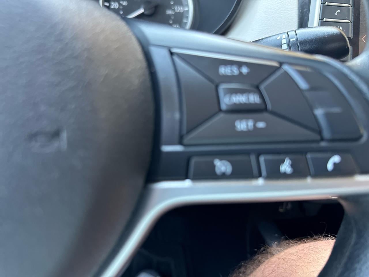 Nissan Versa SV CVT 2021