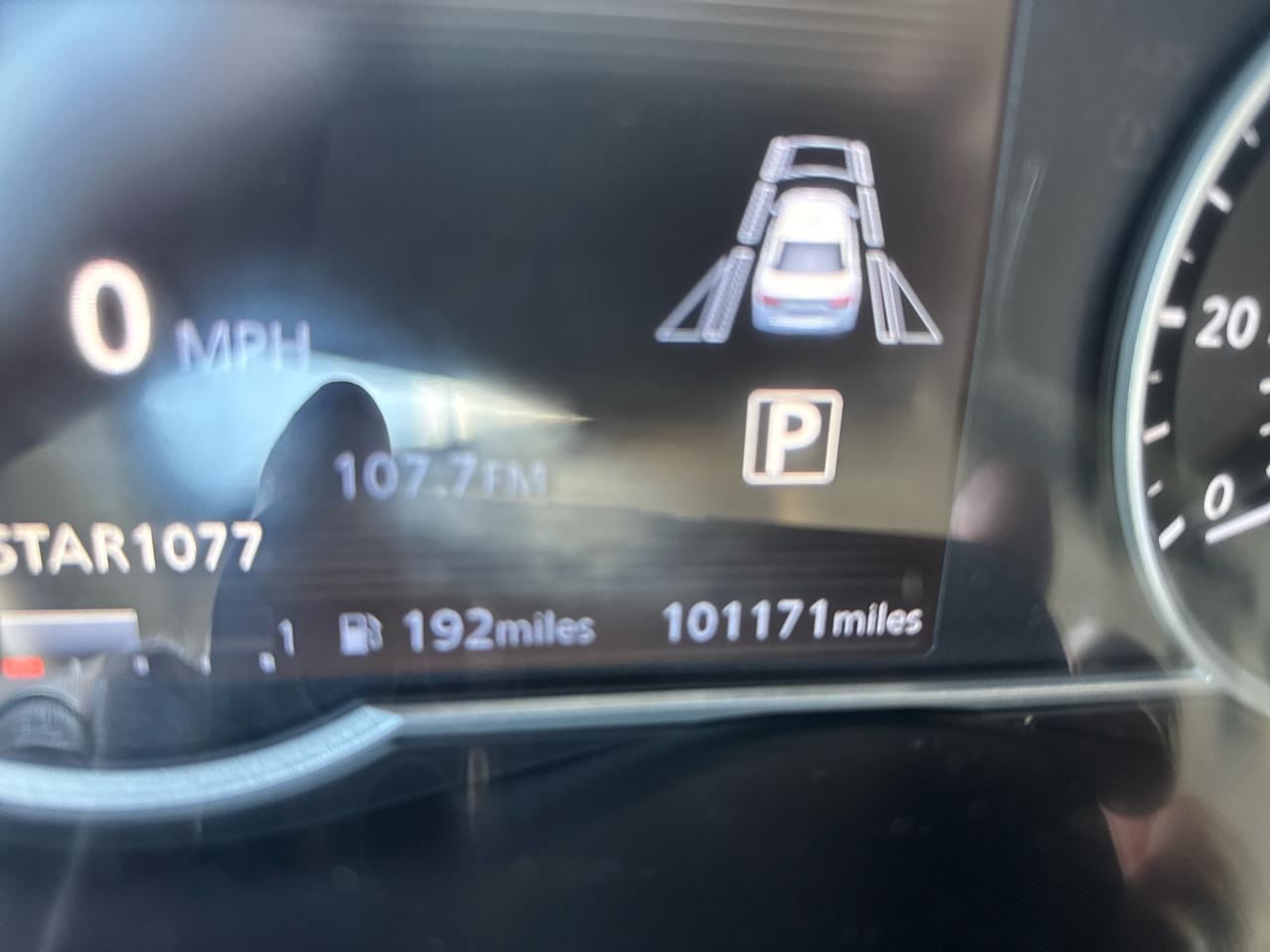 Nissan Versa SV CVT 2021