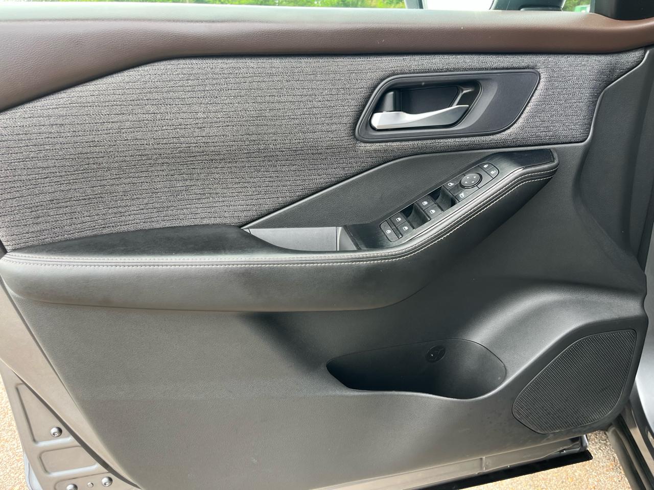 Nissan Rogue FWD SV 2022