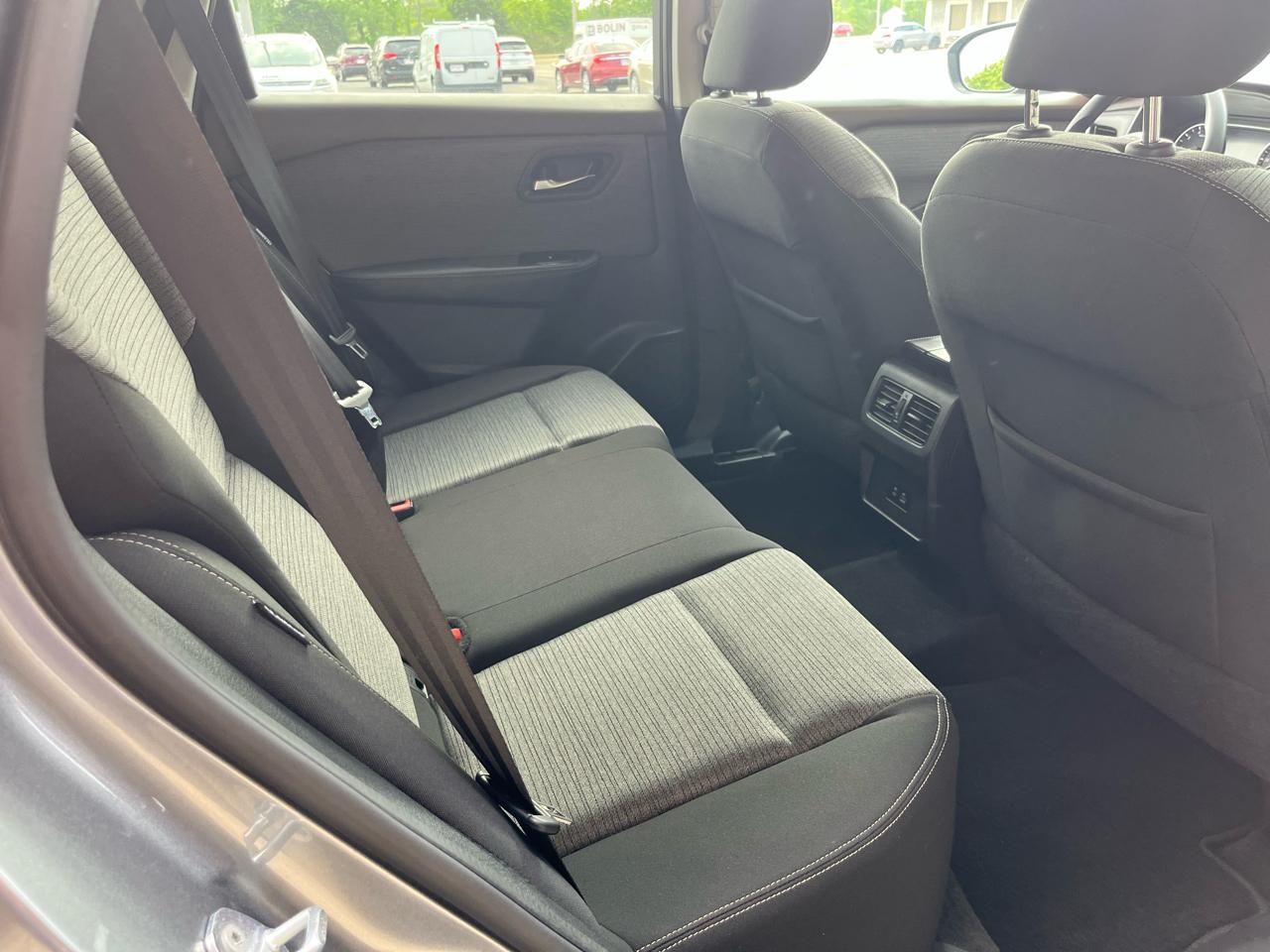 Nissan Rogue FWD SV 2022
