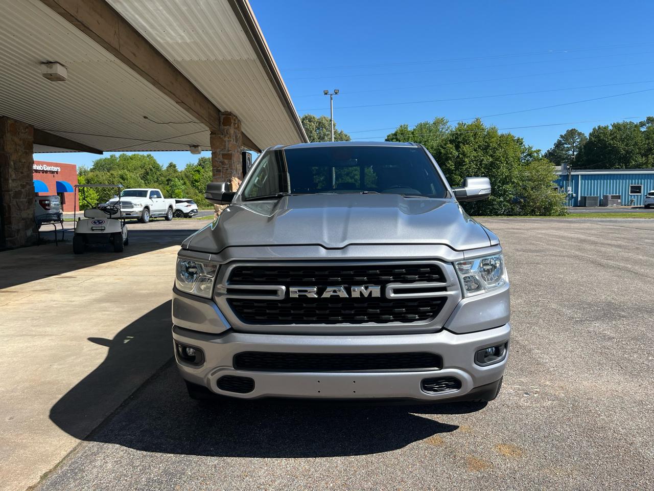 RAM 1500 Big Horn 4x4 Crew Cab 5'7" Box 2022
