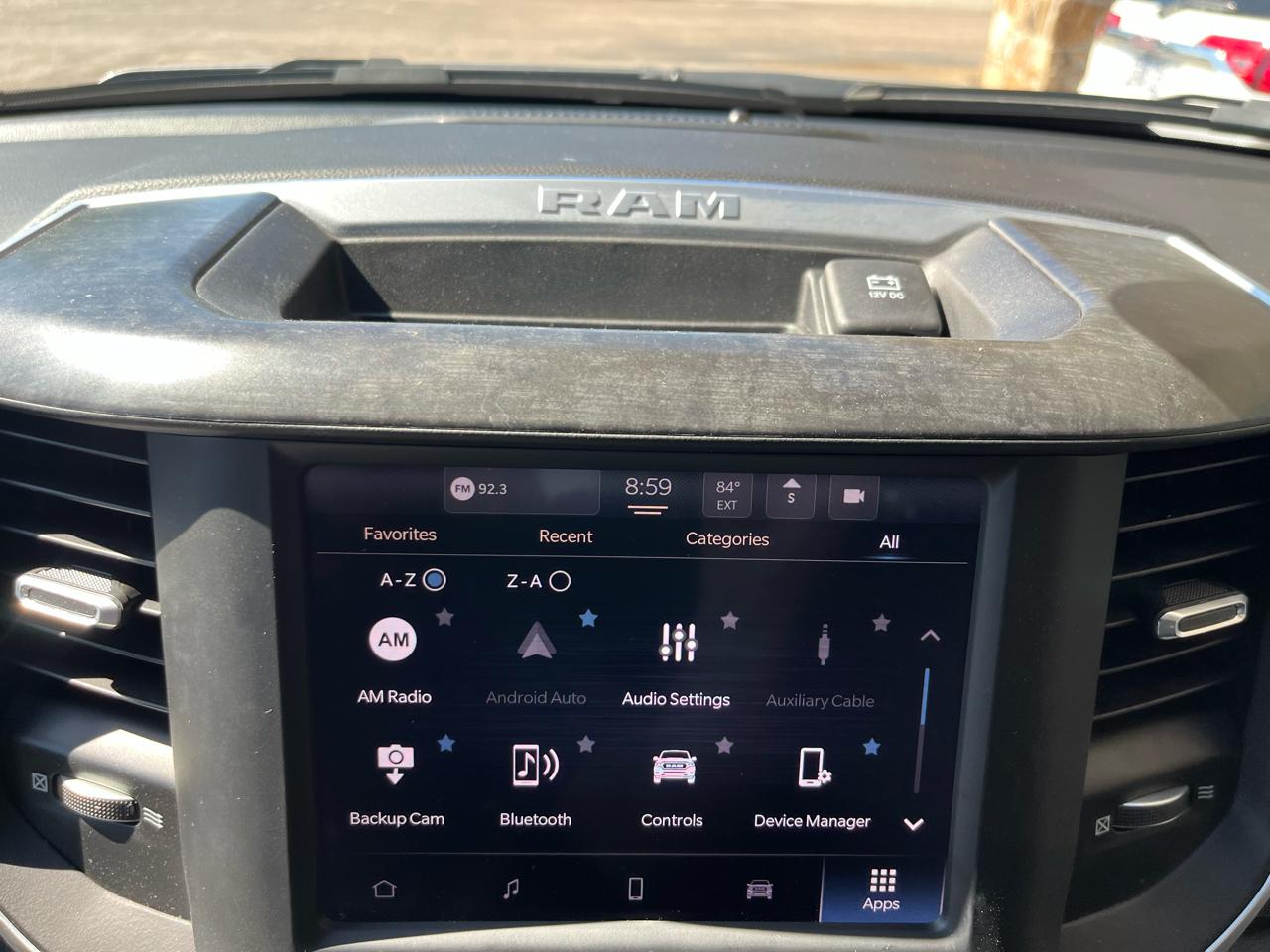 RAM 1500 Big Horn 4x4 Crew Cab 5'7" Box 2022